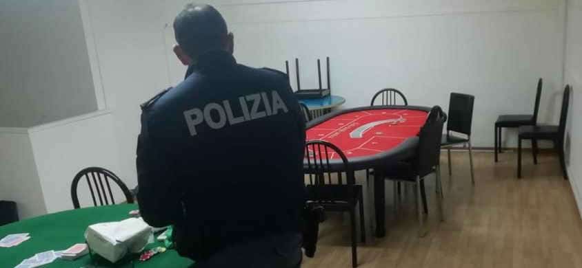 Controlli a tappetto antiCovid a Bari, raffica di multe, scoperte 10 persone riunite in un circolo del Libertà, tutte erano senza mascherina