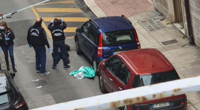Bari è giallo per ritrovamento di un cadavere di una donna scaricato da un’auto in corsa