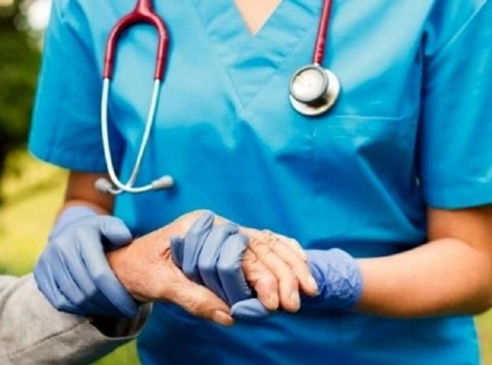 Brindisi,5 infermieri rifiutano il vaccino, sospesi senza stipendio