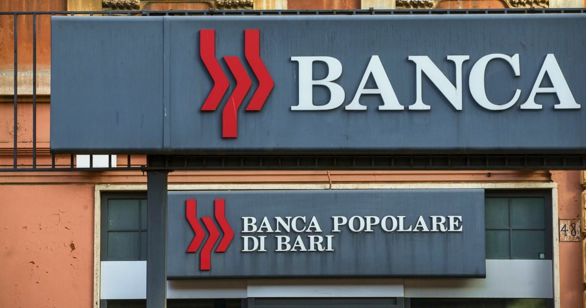 Bari, a disabile rifiutato accesso in banca