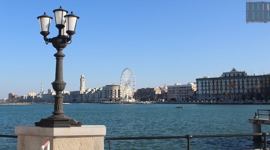 Bari sotto il diluvio, disagi in tutta la città, chiuso un sottopasso, per la pioggia saltati alcuni tombini e escrementi per strada