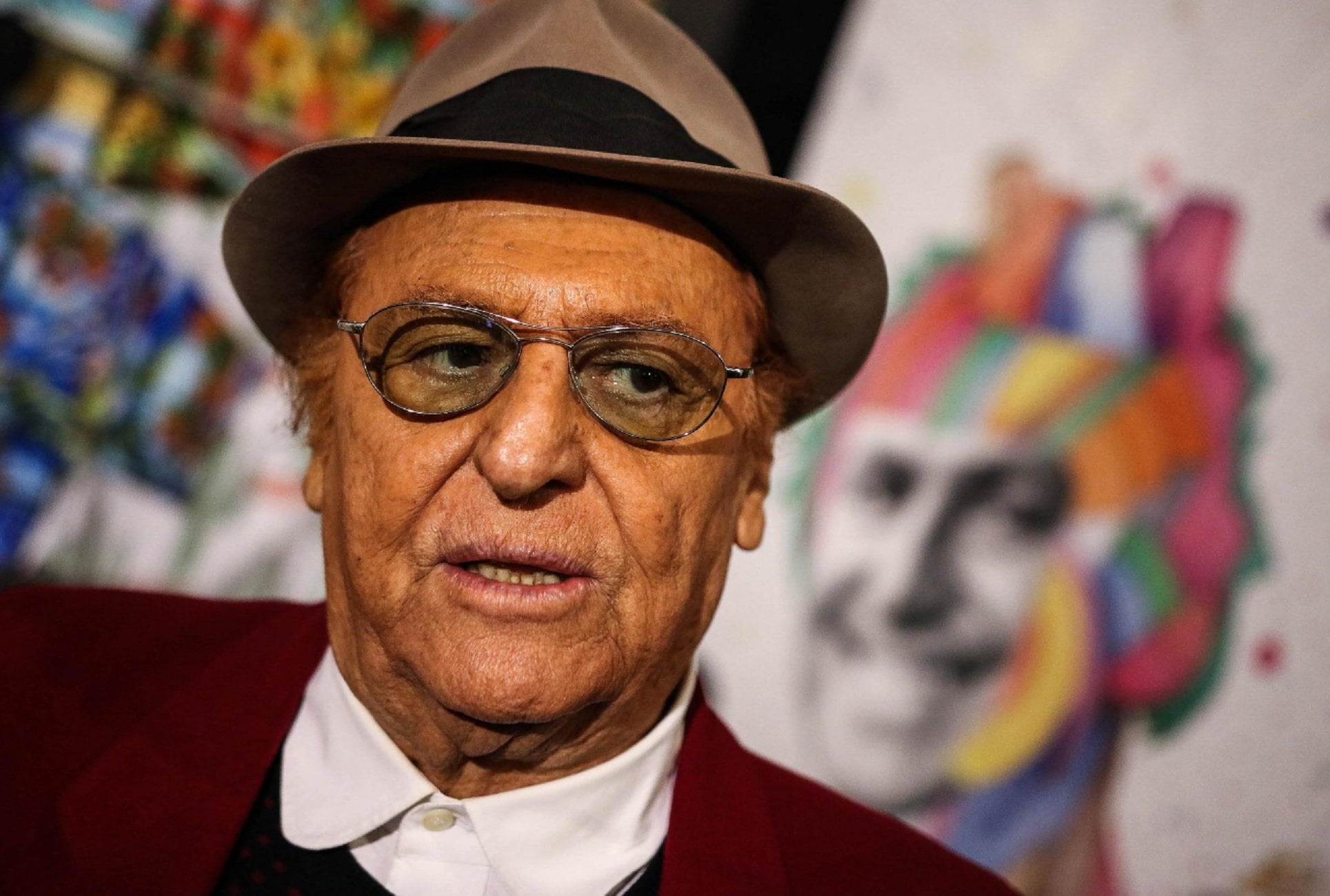 Malore per Renzo Arbore, annullata una data del suo tour carriera live