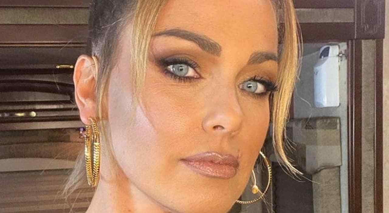 GF Vip Sonia Bruganelli massacra Tavassi che le risponde a tono e lei: “Non ti devi permettere”