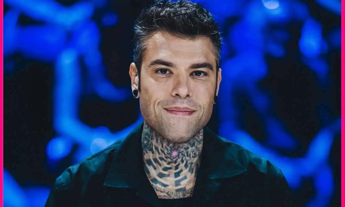 Fedez rompe il silenzio sui social, “E’ stato un anno difficile, grazie a chi mi ha sostenuto”