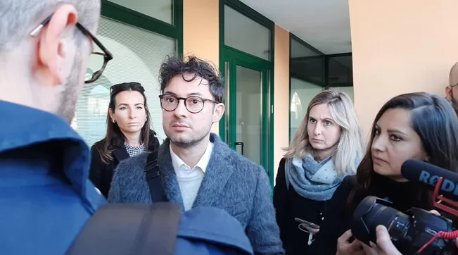 Emanuele Compagno, avvocato di Filippo Turetta, è al centro di una controversia per alcuni suoi vecchi post su Facebook riguardanti la violenza sulle donne.
