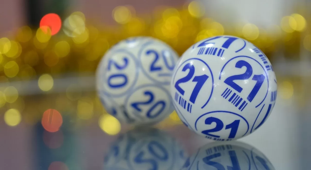 Un uomo in Francia ha vinto 130 milioni di euro all'Euromillions dopo aver sognato di vincere 120 milioni, realizzando un incredibile sogno premonitore.