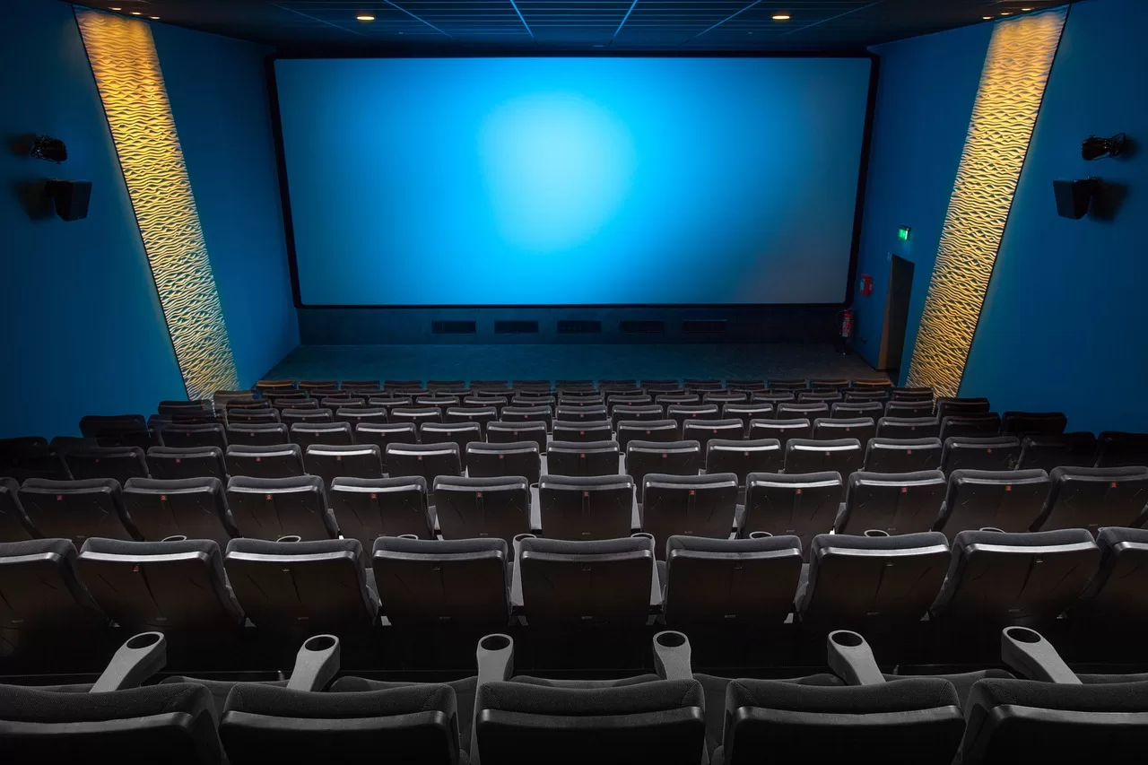 Una turista di 68 anni si è addormentata al cinema di Chiavari durante la proiezione di "Cento Domeniche" e si è ritrovata chiusa all'interno.