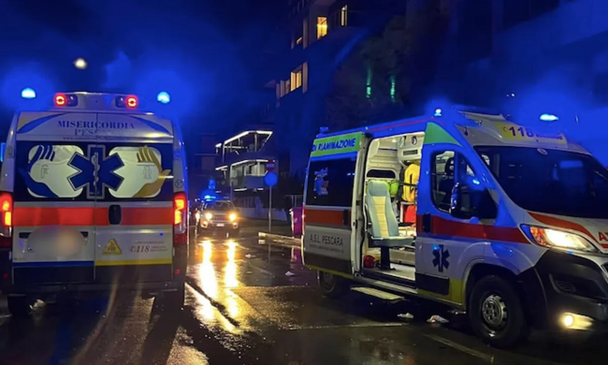 Auto inizia a sbandare e finisce in un burrone, muoiono sul colpo marito e moglie