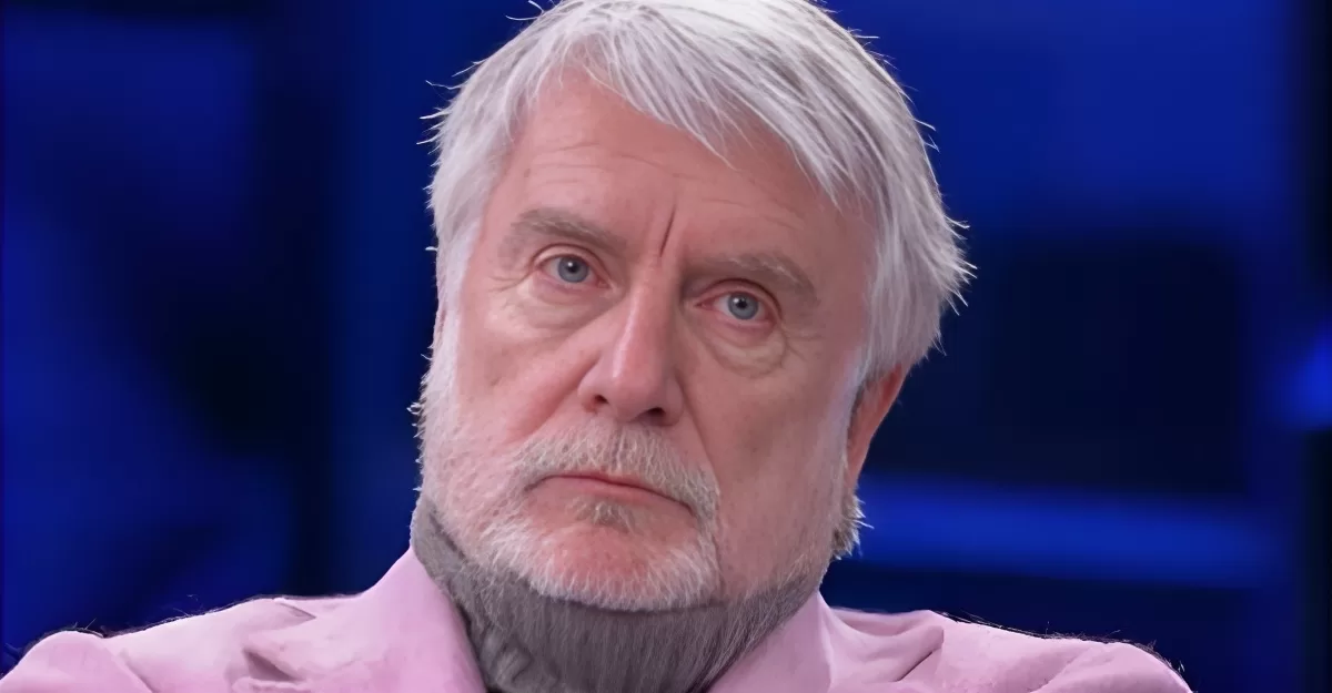 Paolo Crepet, noto psichiatra e sociologo, analizza il caso di Giulia Cecchettin, evidenziando la distorsione dei sentimenti, l'educazione familiare e l'impatto dei social nella società moderna.