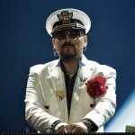 Gigi D'Agostino, famoso DJ, combatte da oltre un anno contro una grave malattia, con poche notizie sul suo stato di salute attuale.