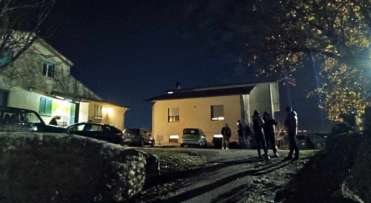 Una coppia di ottantenni è stata tragicamente trovata senza vita nel loro appartamento a Sant'Elia. L'ipotesi prevalente è quella di un omicidio-suicidio.