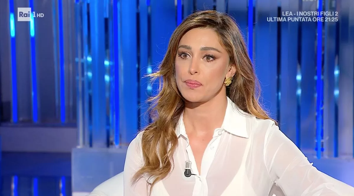Belen, celebre showgirl argentina, è tornata sul piccolo schermo, condividendo dettagli intimi della sua vita nel programma di Mara Venier.
