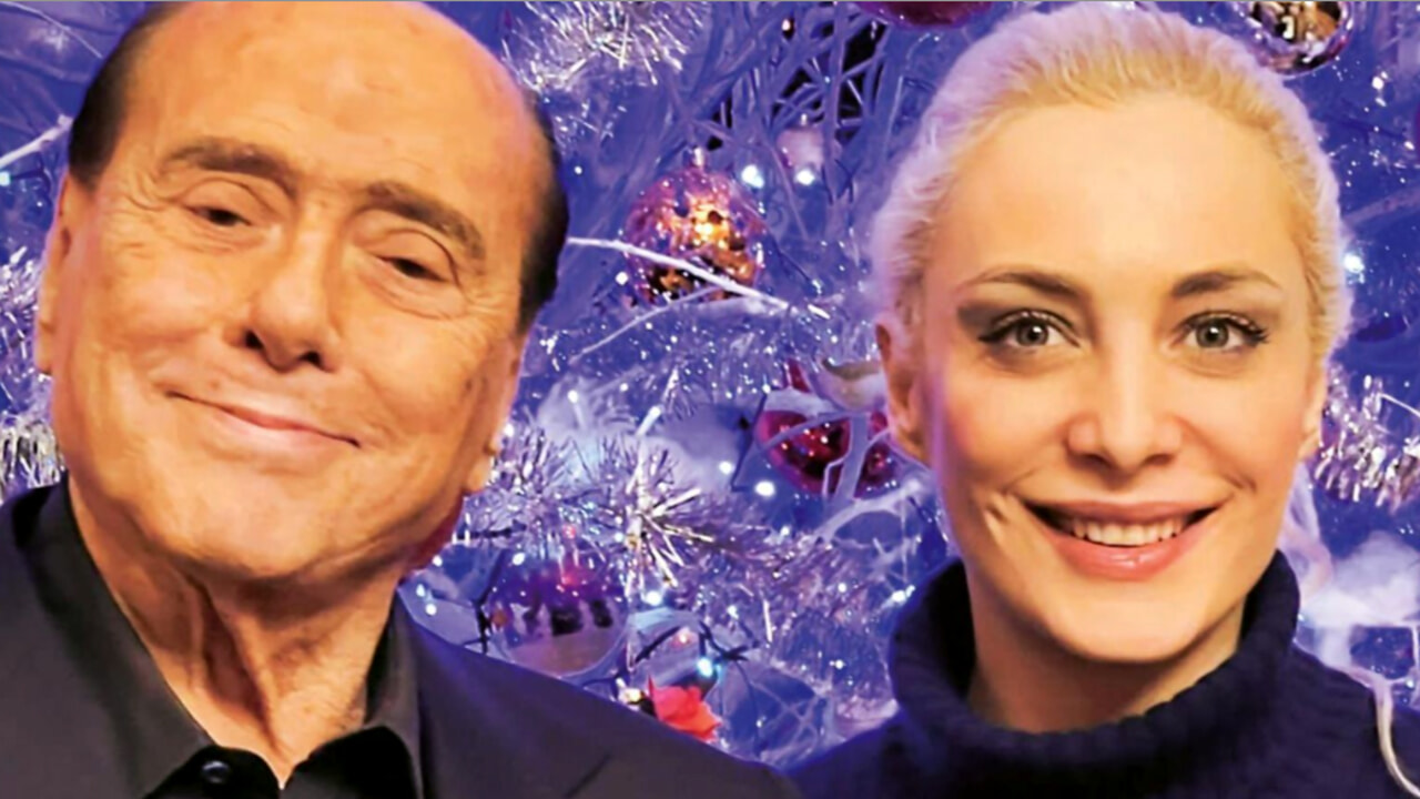 Marta Fascina condivide una foto sui social con Silvio Berlusconi: “Buon Natale amore mio, ti amo immensamente”