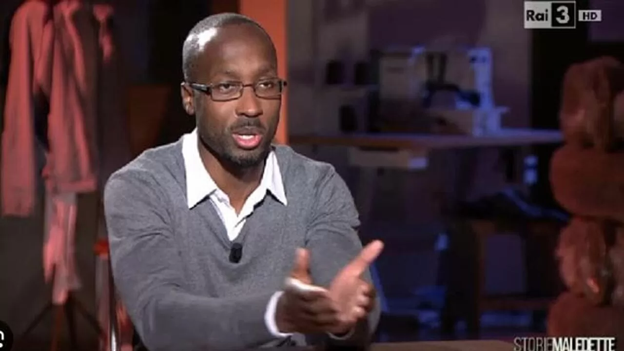 Rudy Guede affronta nuove accuse di maltrattamento verso la sua ex compagna, con la Procura di Viterbo che gli impone un divieto di avvicinamento e un braccialetto elettronico.