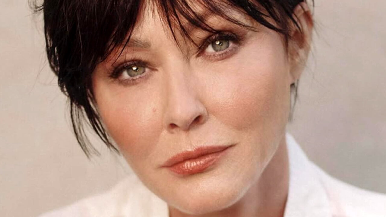 L’attrice Shannen Doherty ha una nuova speranza, la terapia sta funzionando contro il cancro “Lo definisco un miracolo”