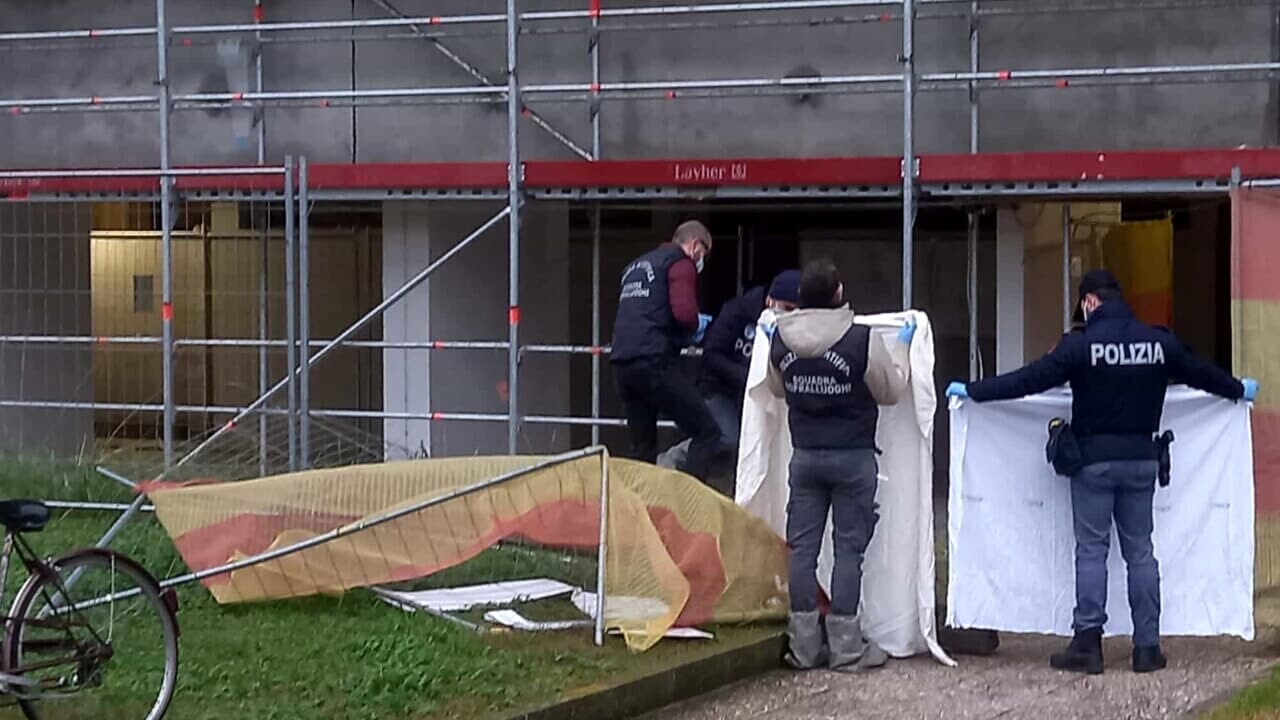 Un tragico evento ha colpito Ravenna questa mattina: una donna e la sua bambina di sei anni cadute dall'ottavo piano di un edificio.