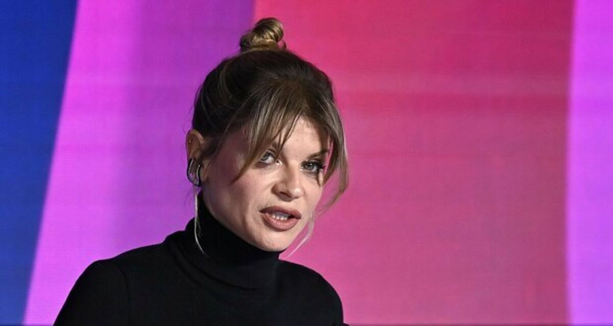 Prima di Sanremo, Alessandra Amoroso piange: “Valanga d’odio social contro di me”