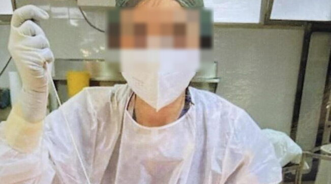 Tensioni all'ospedale Perrino di Brindisi: l'infermiera ritorna al lavoro dopo lo scandalo delle foto con la salma