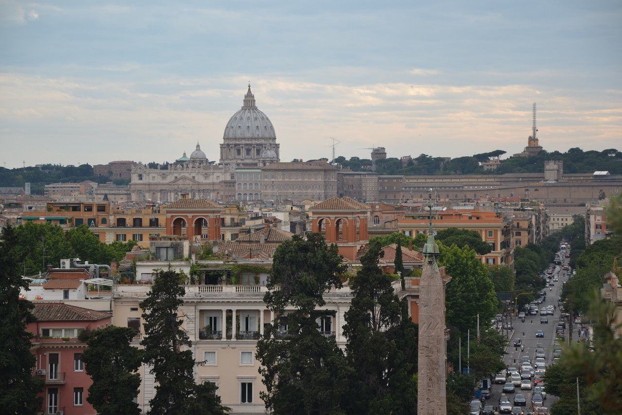 Incidente a Roma: giovane cade dalla terrazza del Pincio