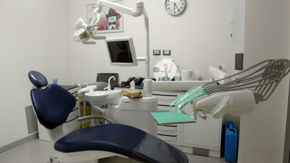 Dramma dentistico in Turchia: un uomo racconta l'errore che ha rischiato di costargli la vita