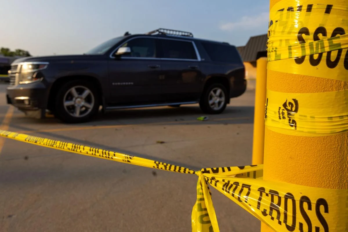 Un bambino di cinque anni, Dionicio Pérez, è morto a Omaha, Nebraska, dopo essere rimasto chiuso in un'auto al caldo per circa sette ore.