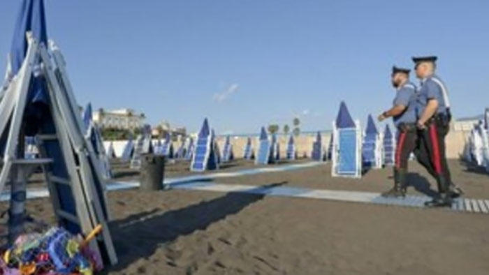 Terrore a Torre Annunziata: attacco armato al lido Azzurro