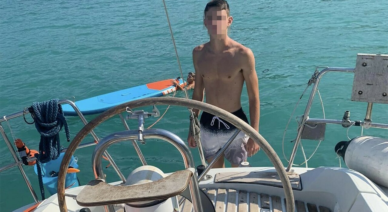 Il giovane accusato dell’omicidio della sua famiglia a Paderno Dugnano esprime il desiderio di intraprendere un percorso di recupero, sperando di tornare a scuola.