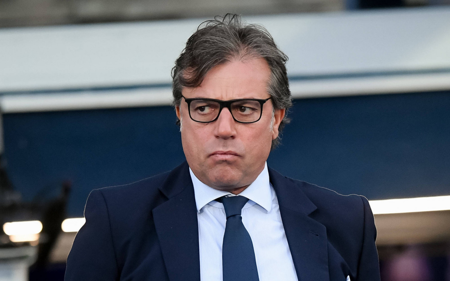 Alla vigilia della partita contro il Cagliari, il direttore sportivo della Juventus, Cristiano Giuntoli, ha affrontato diverse questioni di mercato, tra cui la situazione in difesa dopo l’infortunio di Gleison Bremer, il rinnovo contrattuale di Dusan Vlahovic e il caso Paul Pogba in seguito alla riduzione della squalifica per doping.