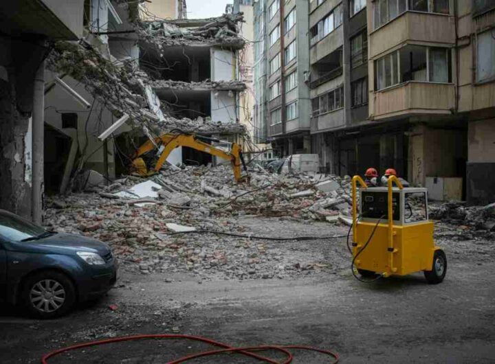 Crollo a Bari: scoperta la presenza di fibre di amianto nelle tubature